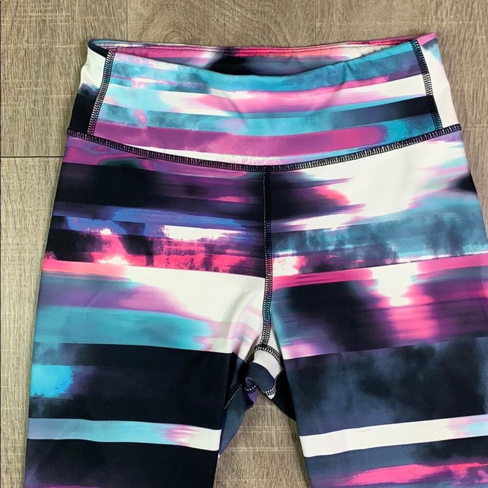 Exp Core Performance Multicolored Crop Leggings - image 4